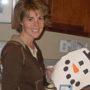 Femme soumise a Montpellier brune ondulee poitrine legere taille fine