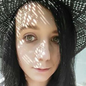 Rencontre adulte a Saint Etienne chatte soyeuse poilee femme elancee au naturel sensuel 2