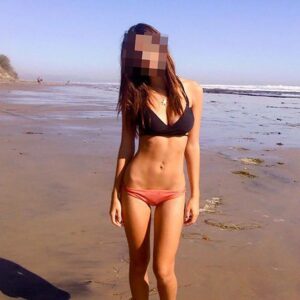 cherche plan cul Le Havre corps athletique ventre plat seins volumineux longues jambes fines 2