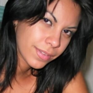 Femme 31 ans a Marmande seins ronds et fermes bien