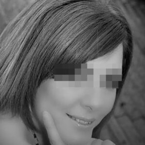 Femme 35 ans poitrine nue Angouleme seins volumineux