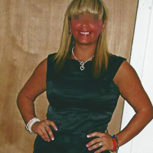 Femme seule a Bobigny blonde seins genereux silhouette marquee hanches