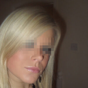 Rencontre coquine a Dieppe femme aux levres pulpeuses et seins