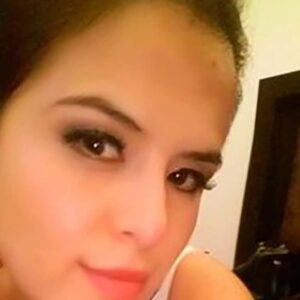 Rencontre sexe a Montreuil avec brune aux levres pulpeuses et